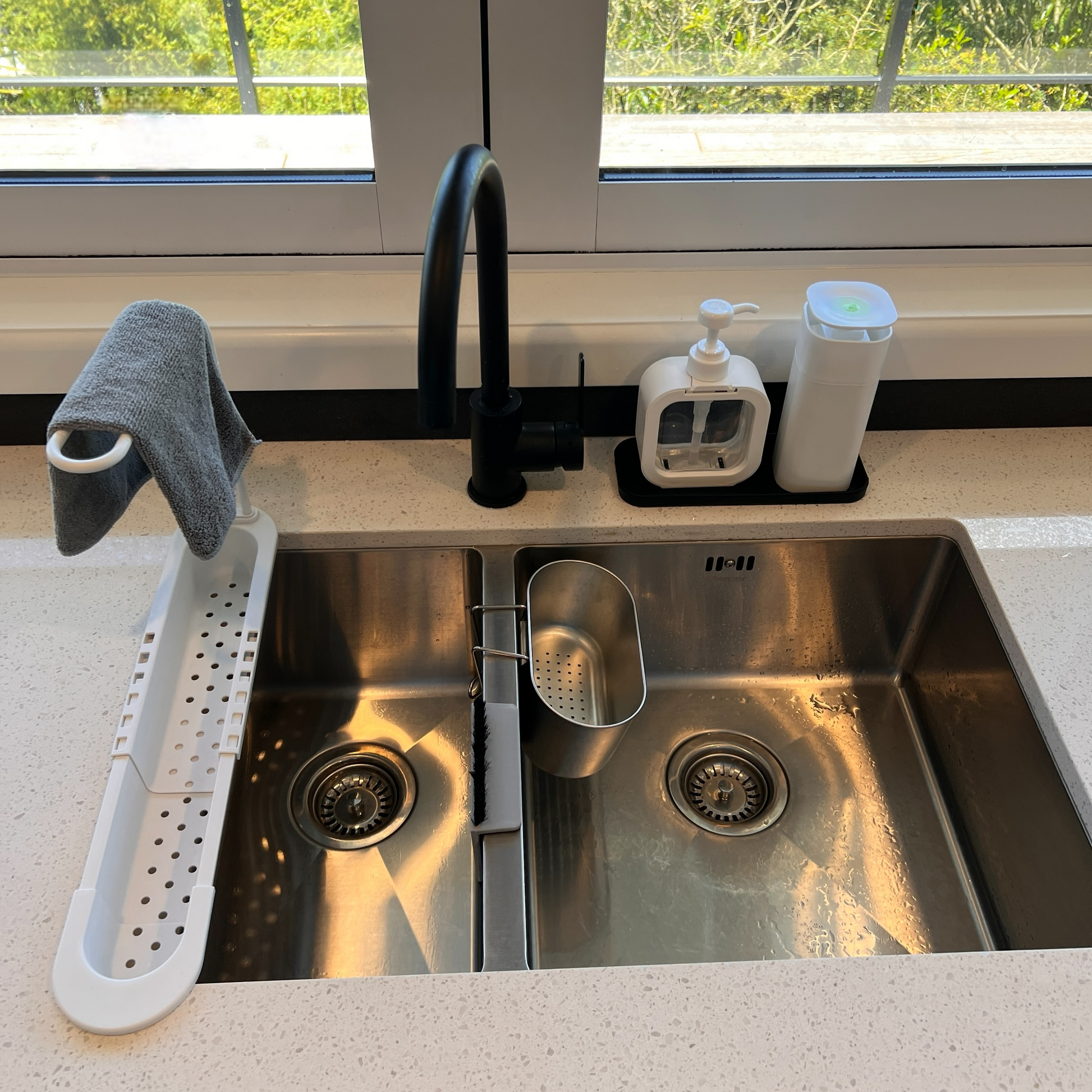 🤞🏼 Kitchen Basin / Sink Veggie Scrap Bin  SPIRIT SPARKPLUGS