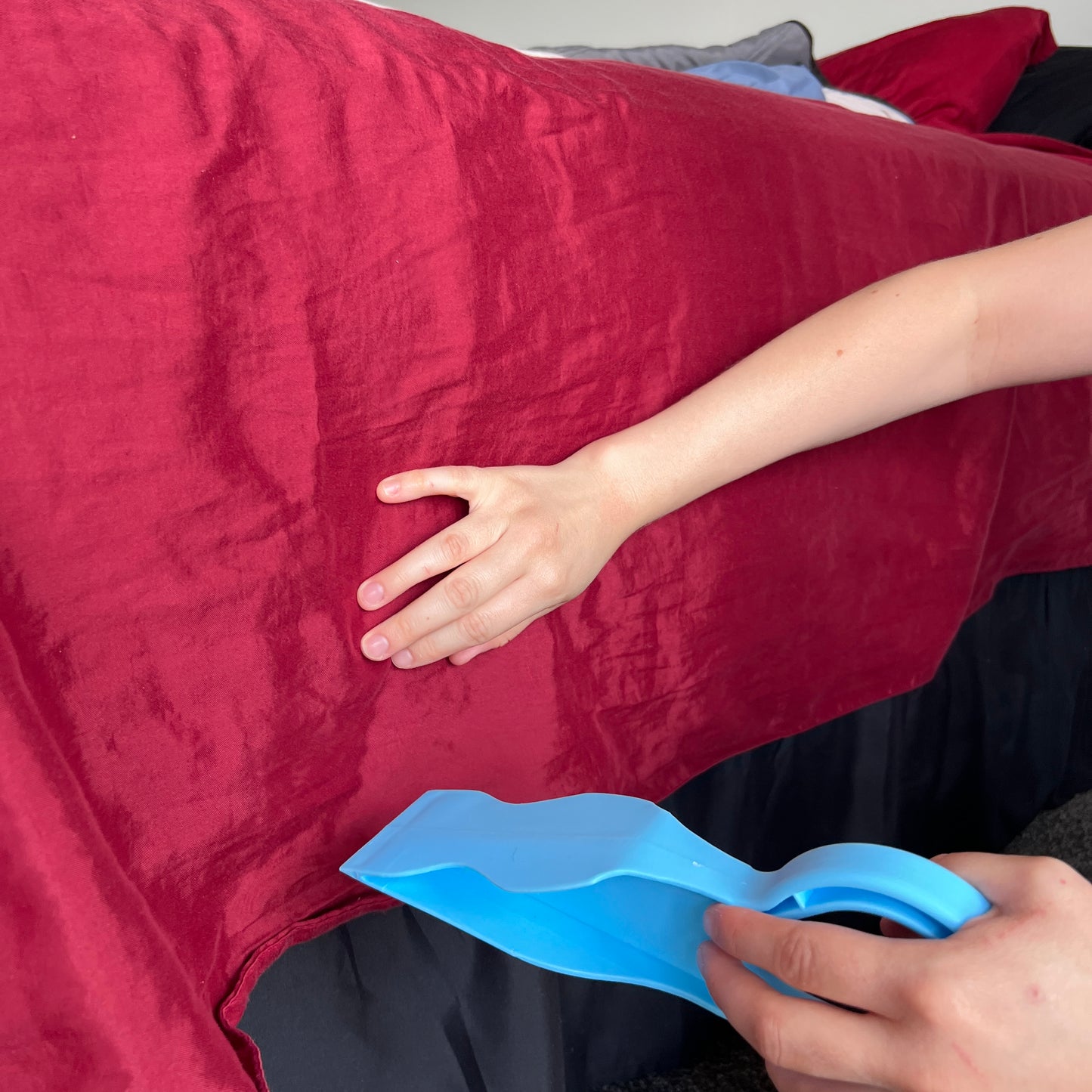 Bed Making Assist Tool