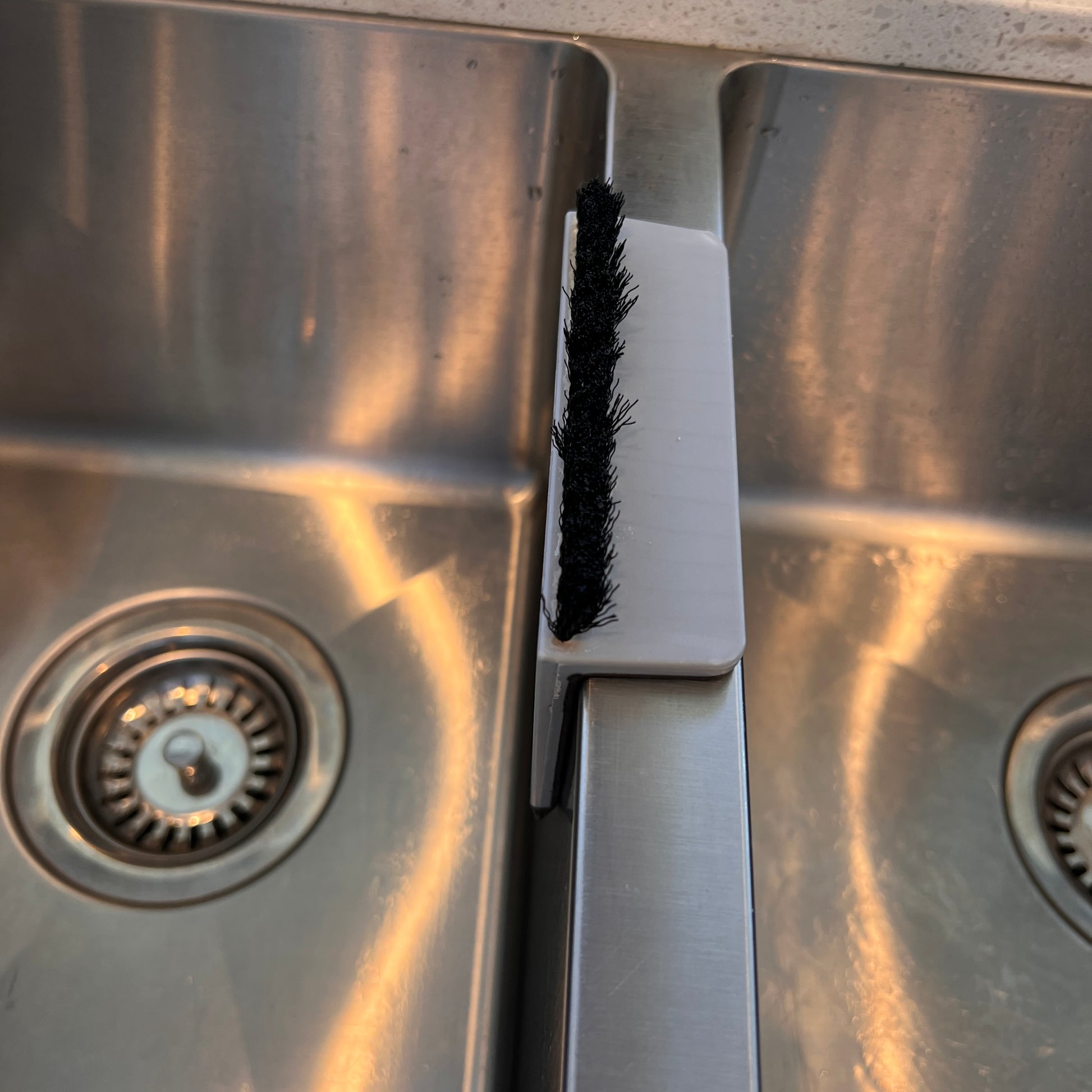 Kitchen Counter Top Cleaning Brush  SPIRIT SPARKPLUGS