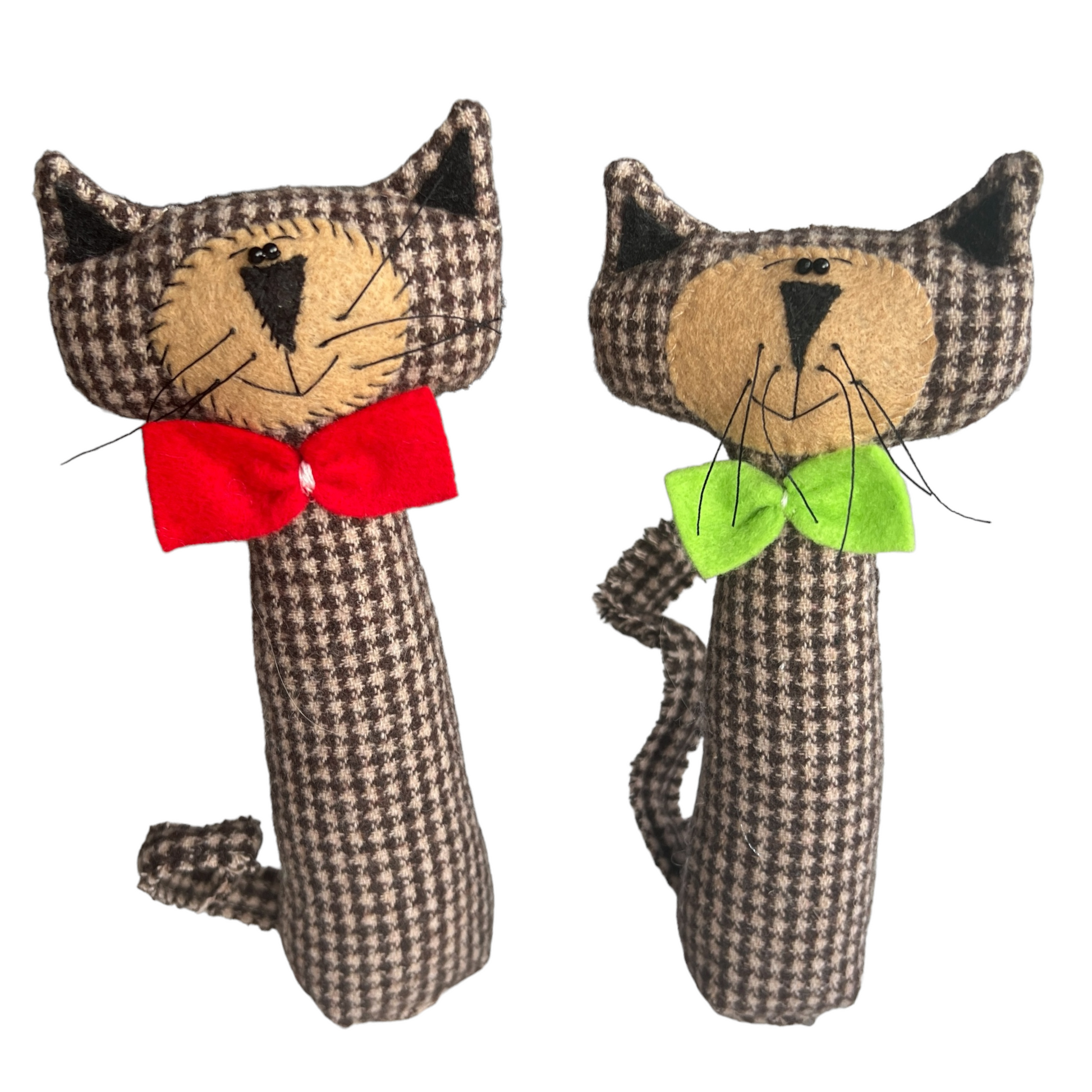 Standing Cats  Splash Quilting Brown Tartan