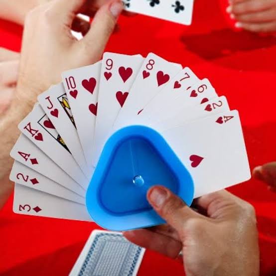 Triangular Playing Cards Stand