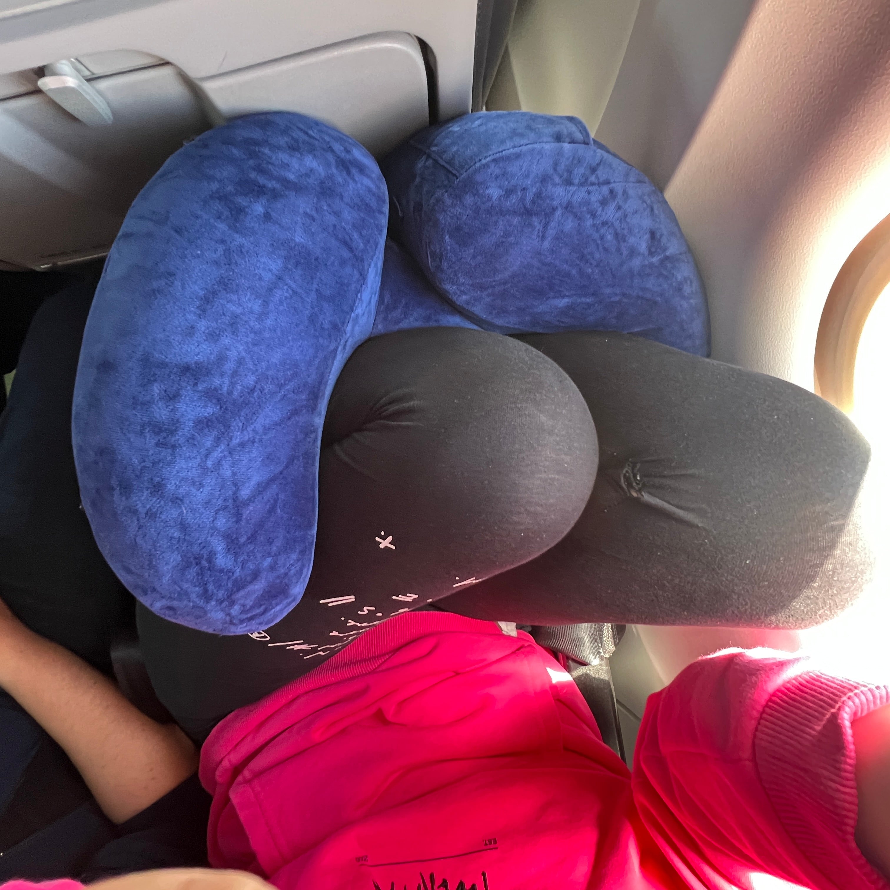 Best inflatable pillow for air outlet travel