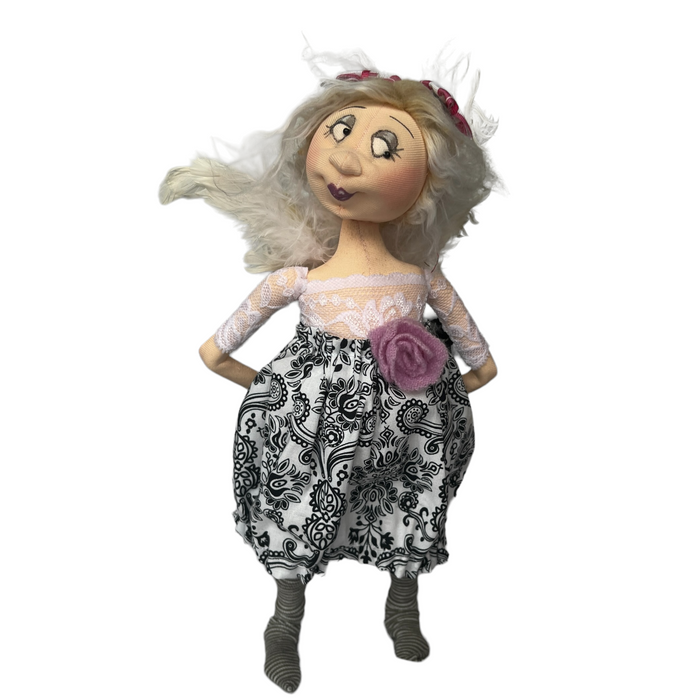 Tina, Sitting Standing Dolls